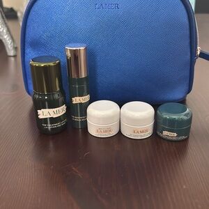La Mer sample Skincare Set with Blue Bag